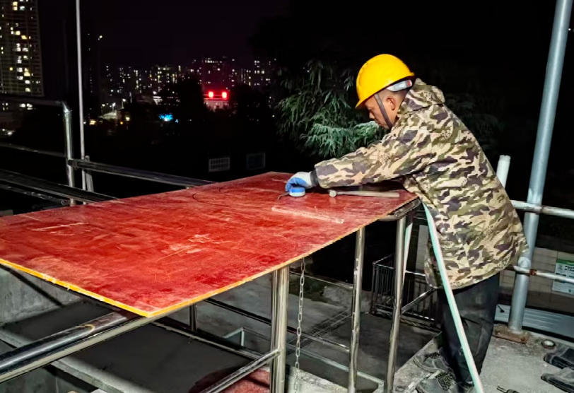 職場(chǎng)暖陽(yáng)，逐光前行——記三湘四海新員工張灑然